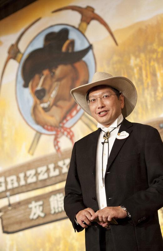 迪士尼灰熊山谷 極速礦車穿梭飛馳